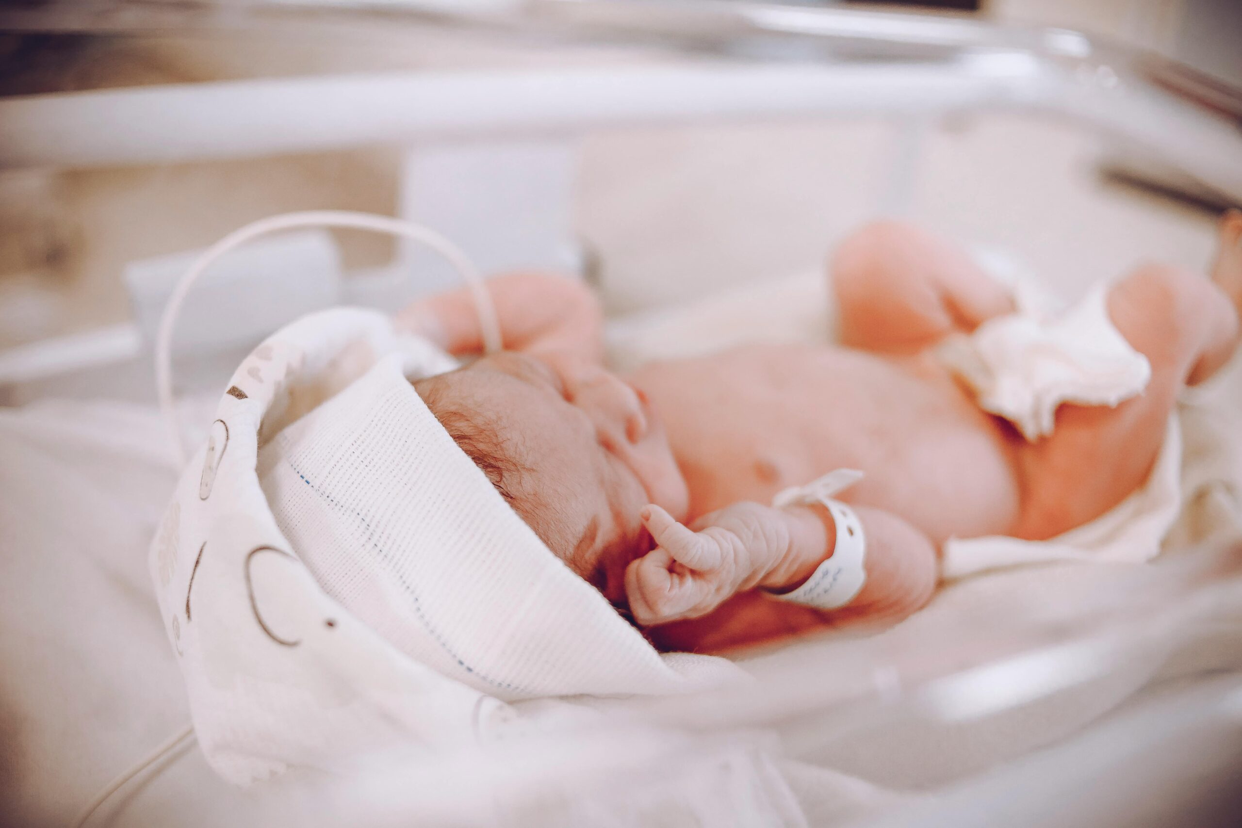 ruggenprik vergroot de kans op zuurstoftekort bij een baby